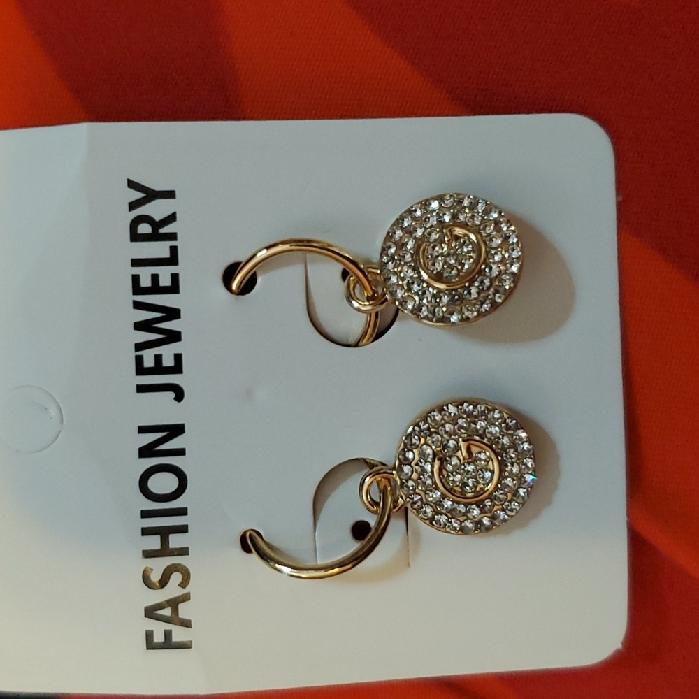 Fashion earrings